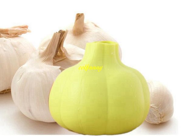 100pcs-lot Fast shipping wholesale Garlic style magic silicone garlic peeling device creative practical kitchen tools