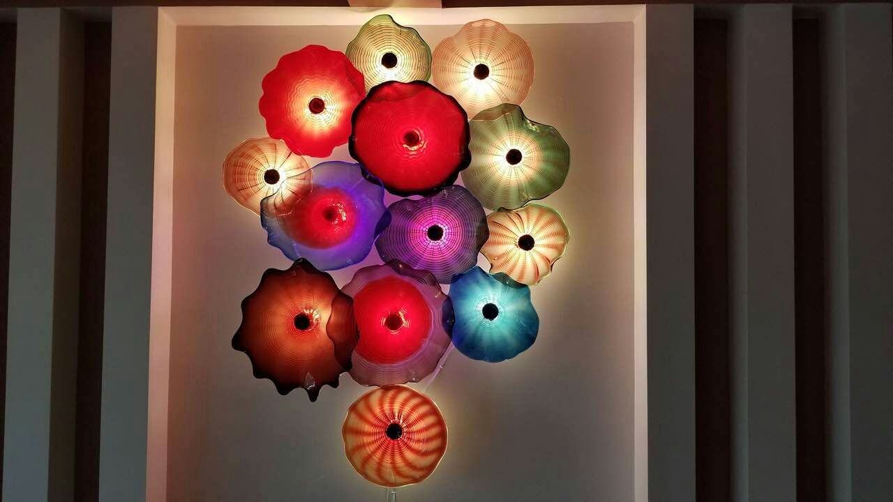 Hand Blown Flowers Lobby Lamps Decoration Plate Custom Made Murano Glass Style Multicolor Hanging Plates Wall Art