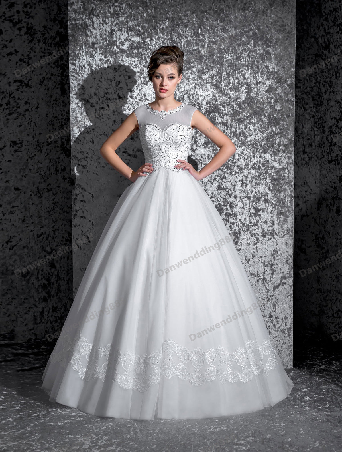 Beauty White Tulle Scoop Applique Beads A-Line Wedding Dresses Bridal Pageant Dresses Wedding Attire Dresses Custom Size 2-16 ZW607044