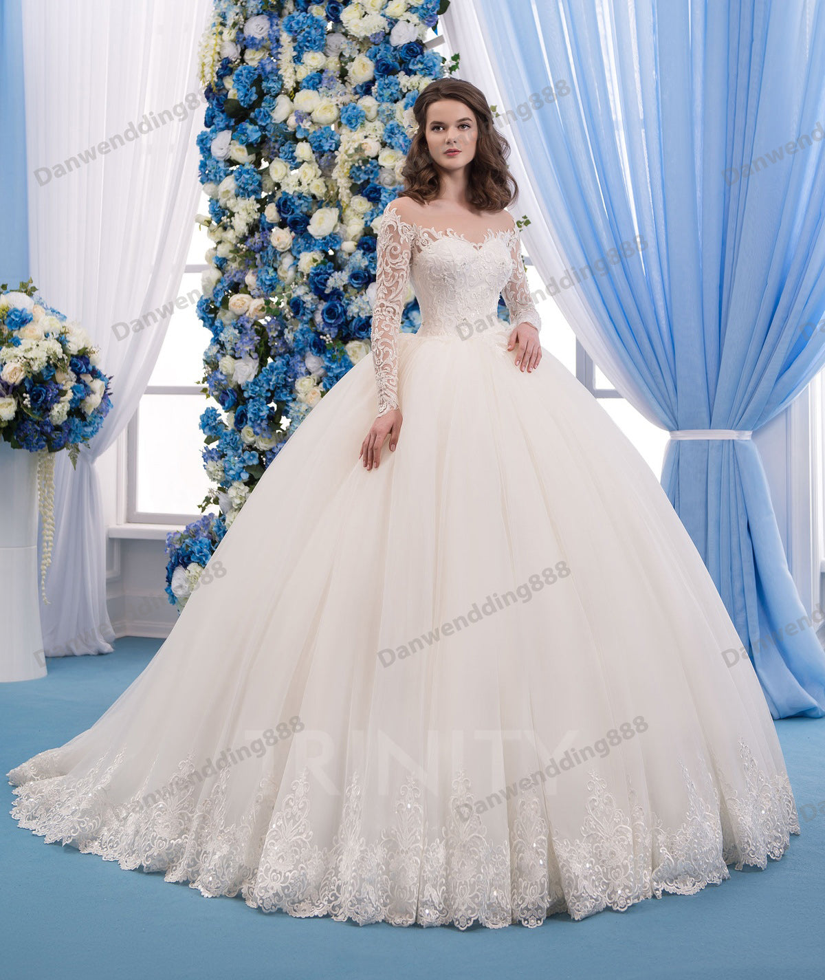 Elegant Ivory Scoop Tulle Sleeves Applique Ball Gown Wedding Dresses Bridal Pageant Dresses Wedding Attire Dresses Custom Size 2-16 ZW713237