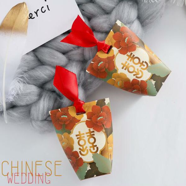 100Pcs Chinese &quot;double happiness&quot; Flower Wedding Favors Candy Boxes Bomboniera Paper Sachet Candy Bags Party Favors Gift Box