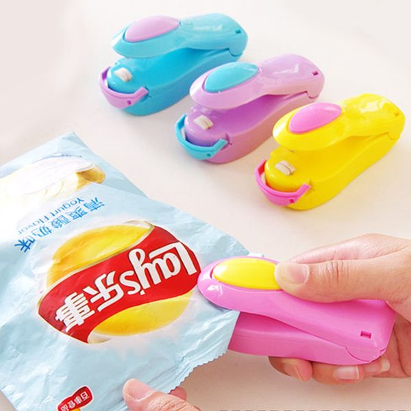 1 Piece Portable Household Mini Heat Sealing Machine Ceramic Impulse Sealer Seal Packing Capper Plastic Bag Sealer