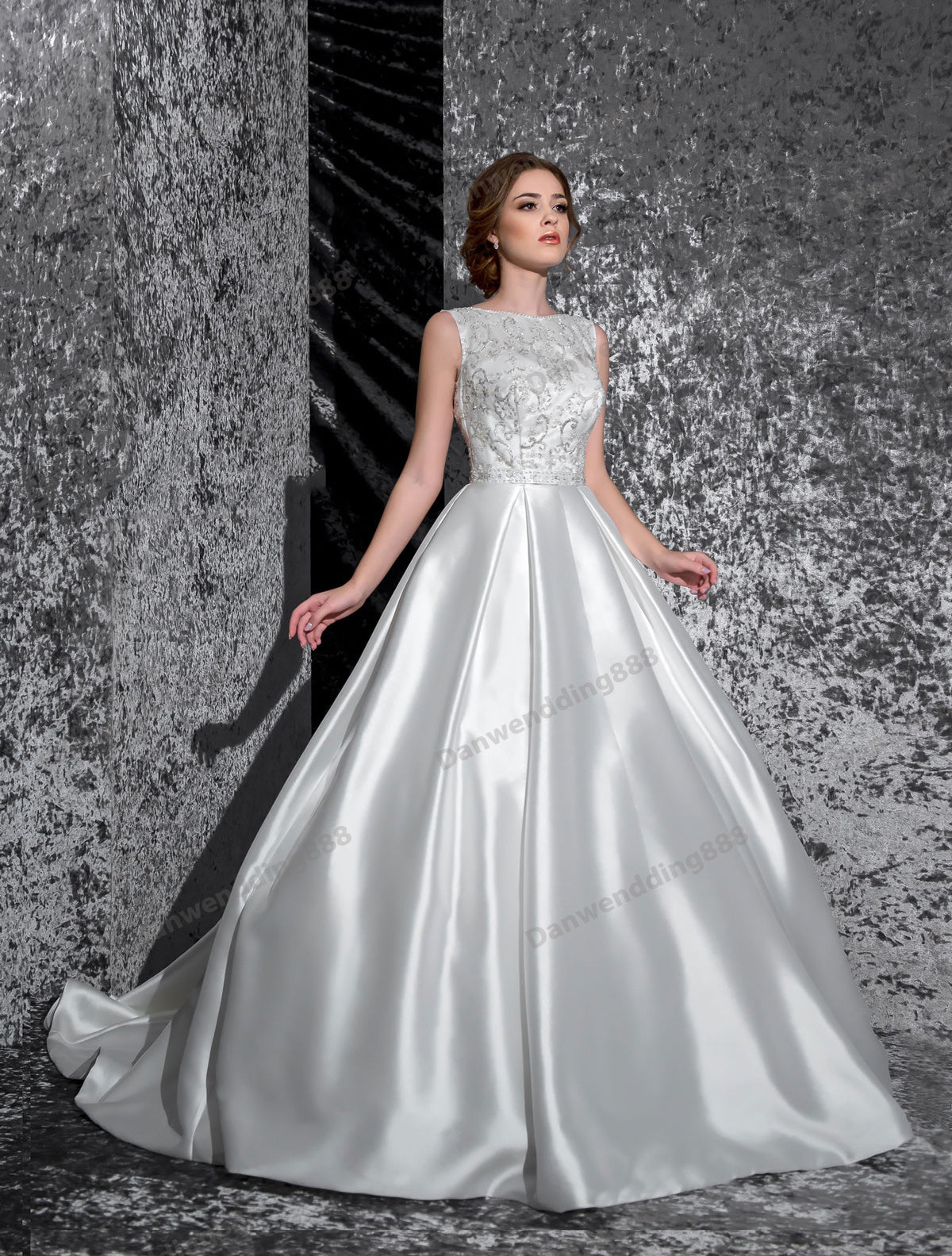 Noble White Satin Backless Beads A-Line Wedding Dresses Bridal Pageant Dresses Wedding Attire Dresses Custom Size 2-16 ZW607038