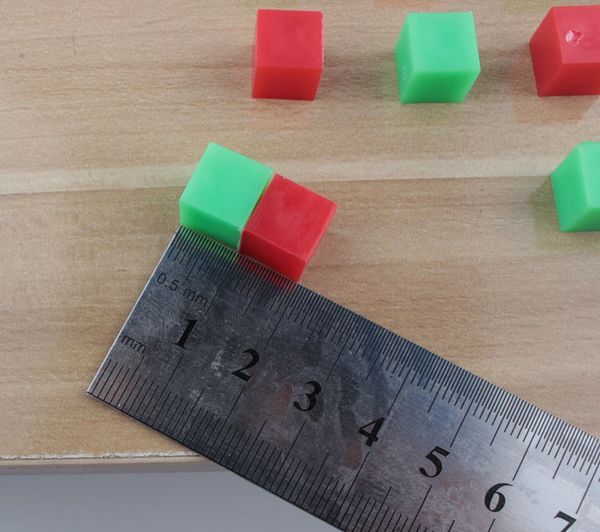 Free shipping Small cube toys plastic Boxed solid 1cm Side length primary school mathematics count small cube Learning equipment Teachingtoy