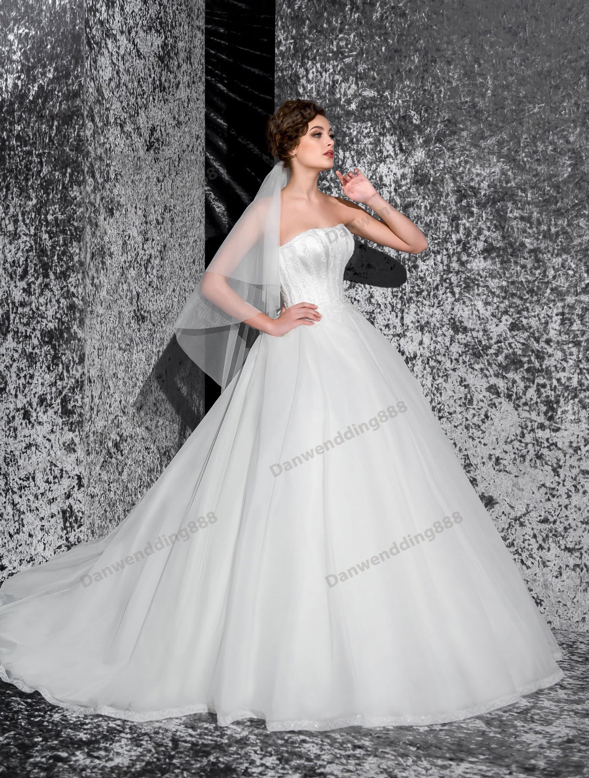 Beauty White Organza Strapless A-Line Wedding Dresses Bridal Pageant Dresses Wedding Attire Dresses Custom Size 2-16 ZW607050