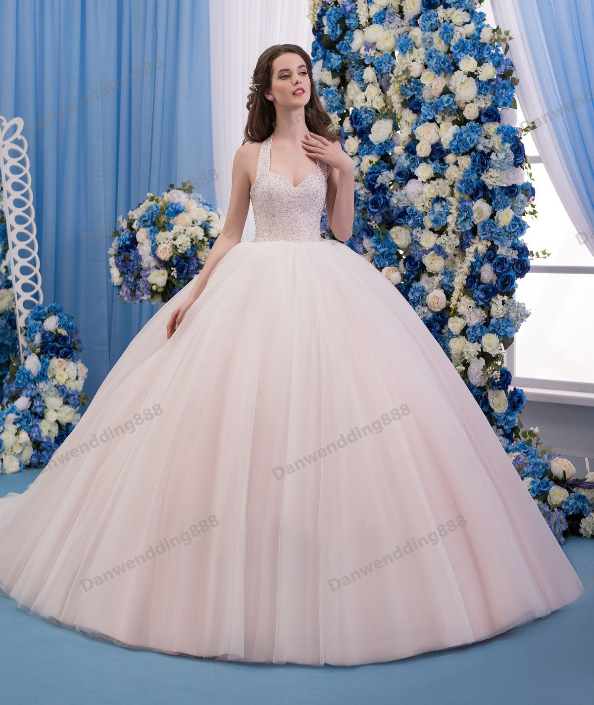 Dreamlike Pink Halter Sweetheart Beads Ball Gown Wedding Dresses Bridal Pageant Dresses Wedding Attire Dresses Custom Size 2-16 ZW612234