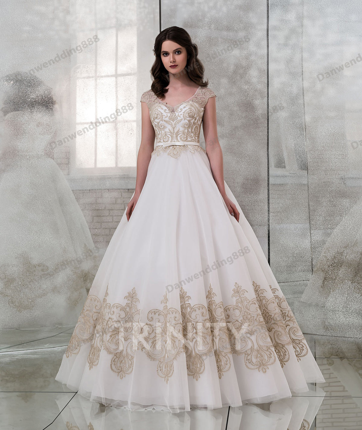 Grace Ivory&Champagne Applique V-Neck A-Line Wedding Dresses Bridal Pageant Dresses Wedding Attire Dresses Custom Size 2-16 ZW712162