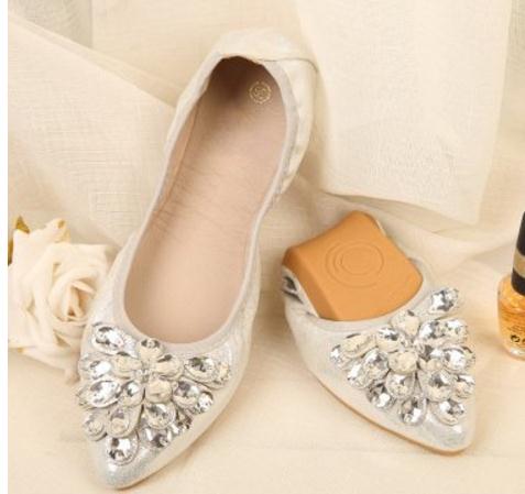 Free send Hot Single shoes female spring 2018 new style flat bottom Shallow mouth fashion water drill