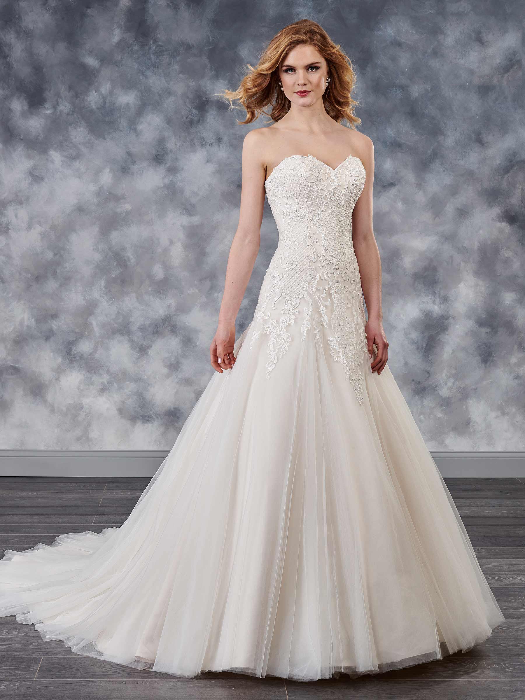 Elegant Ivory Sweetheart Applique Beads A-Line Wedding Dresses Bridal Pageant Dresses Wedding Attire Dresses Custom Size 2-16 KF1021151