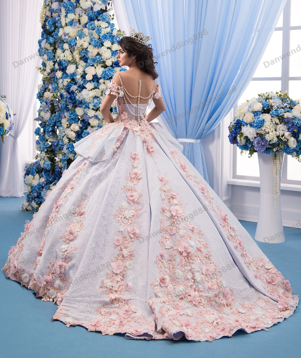 Princess Castle Silver Flowers Applique Ball Gown Wedding Dresses Bridal Pageant Dresses Wedding Attire Dresses Custom Size 2-16 ZW619246