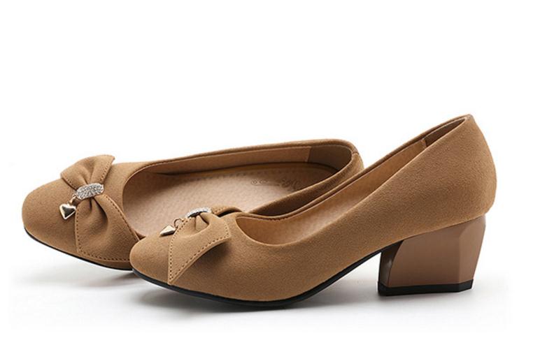 Free send Hot Spring and autumn New style Water drill bowknot square head Coarse heel female single shoes@633333