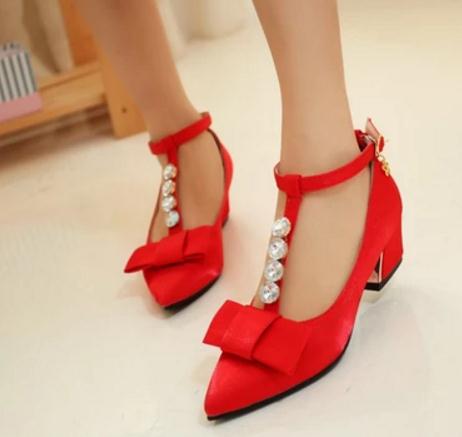 Free send Hot The new style of spring pointed end Coarse heel Shallow mouth single shoes water drill bowknot silk goods Middle heel women&#039;