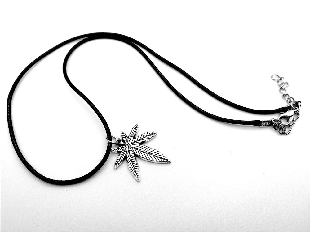 Japanese maple leaf Fallen leaves Leaf Autumn leaves Necklace African Plants Tree Foliage Leaves Leather Rope Necklaces jewelry