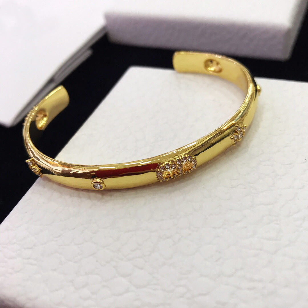 D home CD letter Golden open bracelet crystal diamond star hollowed out elegant and delicate glittering fairy accessories