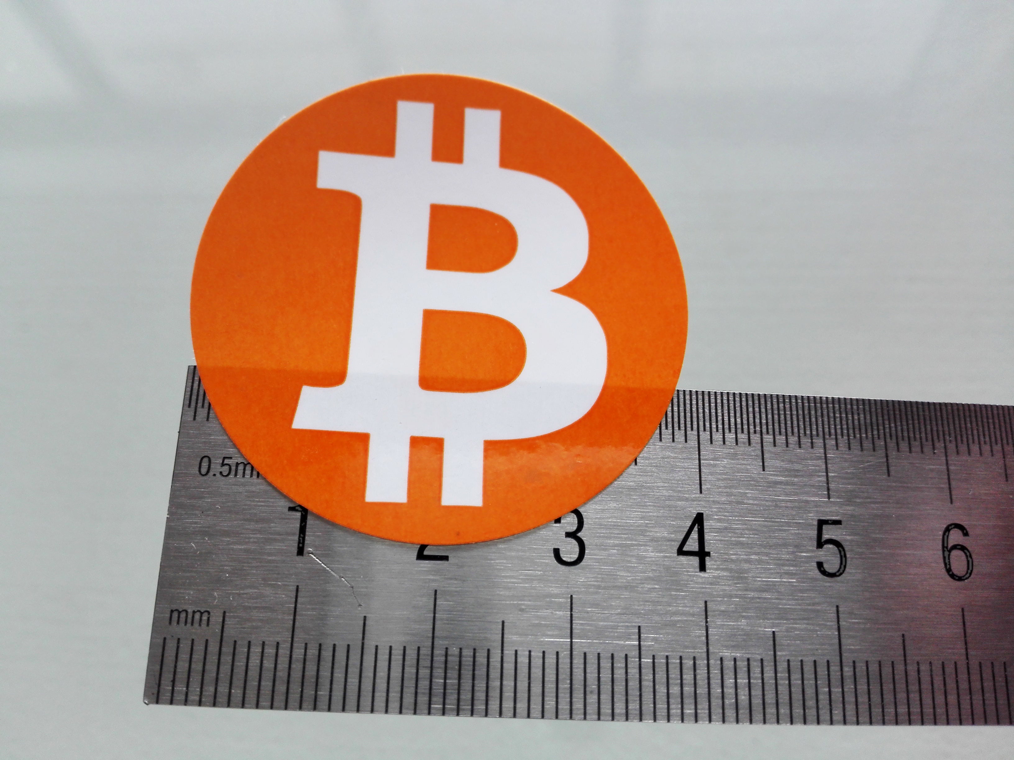 6000pcs 40mm diameter bitcoin logo label sticker, orange color printing on gloss paper, Item No.FS18