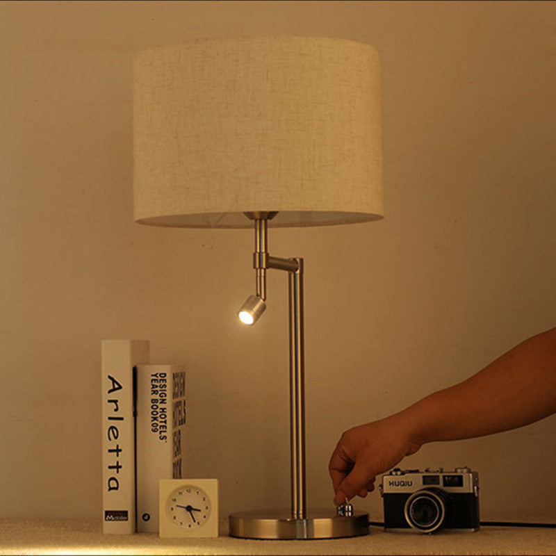 Nordic modern minimalist lamps fashion creative living room study bedroom reading desk iron American table lamp LR003