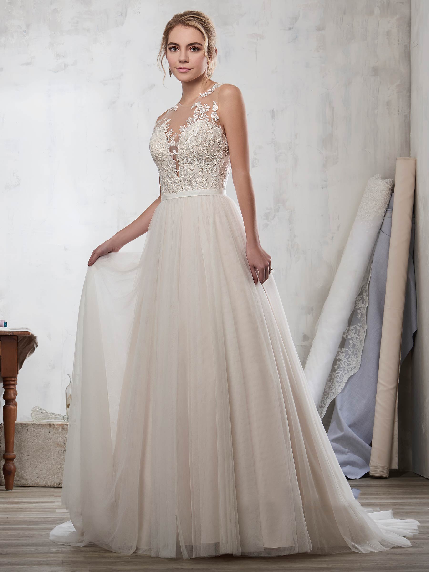 Grace Ivory Jewel Tulle Applique Sheath Wedding Dresses Bridal Pageant Dresses Wedding Attire Dresses Custom Size 2-18 KF1217183