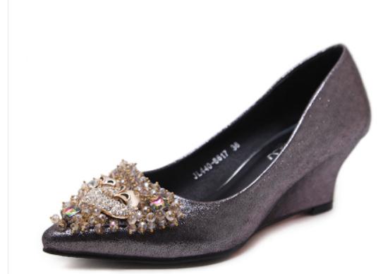 2019 Women&#039;s shoes in Spring and Autumn with New style Slope heel pointed end water drill sequined cloth @128