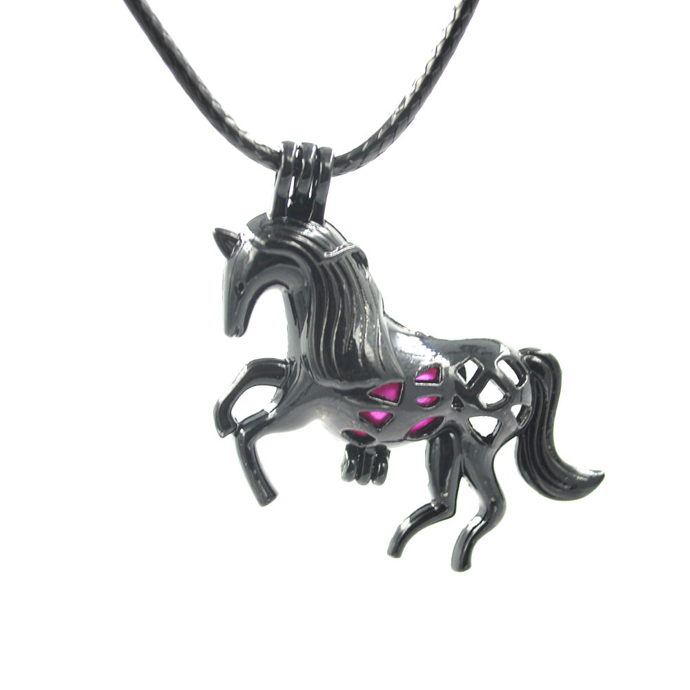 Factory Direct Hot Selling Black Horse Essential Oil Diffusion Pearl Cage Locket Quality Cradle For Pearl Party B2