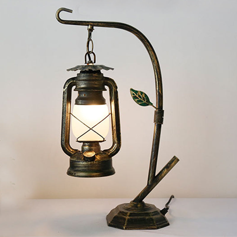 American Table Lamps Chinese Village Old-fashioned Kerosene Lamp Coffee Restaurant Creative Wrought Iron led Light Bedroom Vanity Desk Light