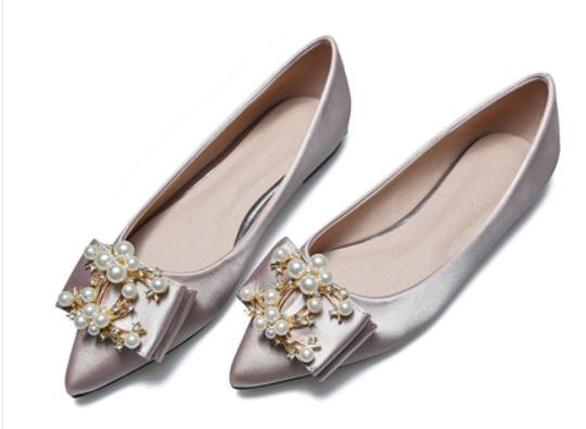 2019 Women&#039;s shoes in Spring and Autumn with New style flat bottom pointed end Silk and satin water drill bowknot@224