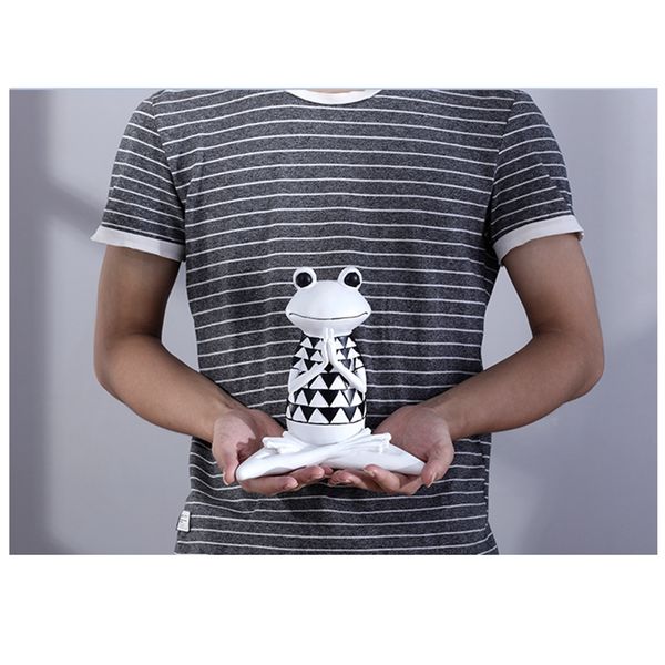 Nordic Household Decorates Creative Resin Yoga Frog Art Ornament Animal Crafts Training Room Frog Prince Black White Lovely Decoration