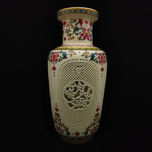 Chinese Famille rose Porcelain Handmade Carved Hollow vase W QianLong Mark S435