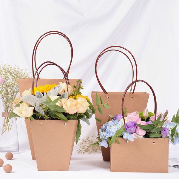 Brown Paper Bag Flowerpot Shop Packing Material Fresh Plant Flower Carrier Waterproof Bags Customize Treat Gift Bag for Party Wholesale