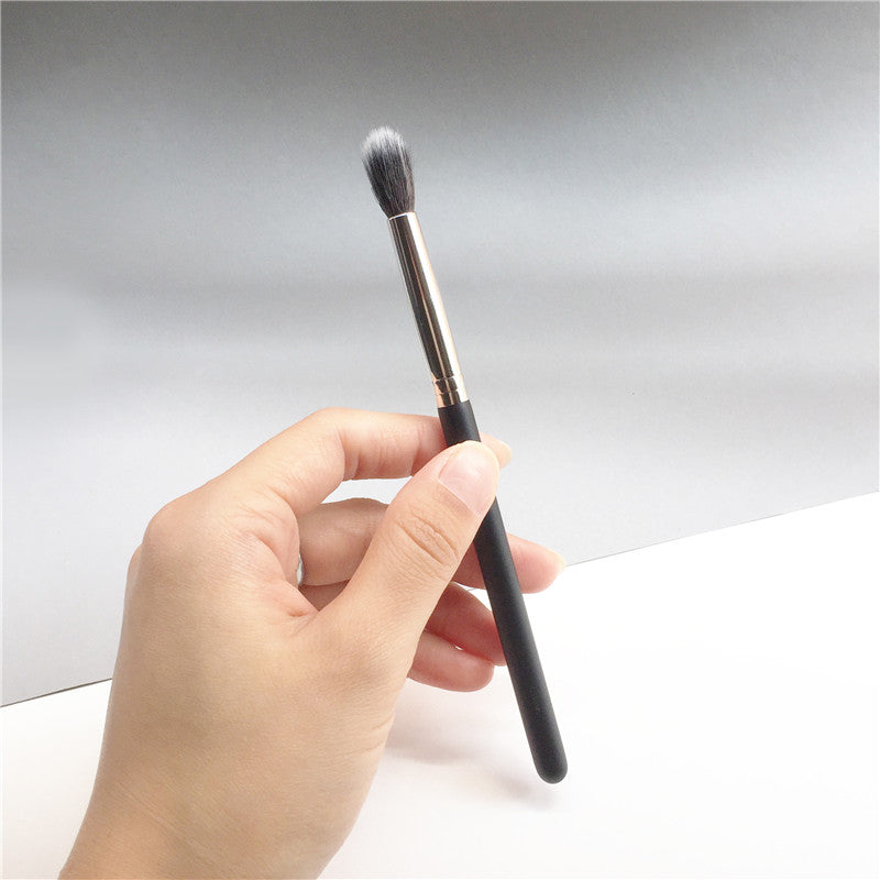Duo Fibre Tapered Blending Brush 286 - Very-Soft Bristle Eyeshadow blending Highlighting Brush - Beauty Makeup Blender Tools