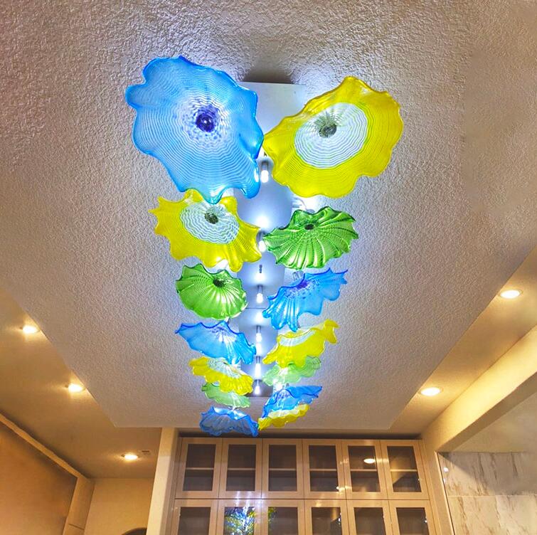 Fashion New Murano Colored Glass Ceiling Lighting American Style Murano Glass Plates Ceiling Lamp Modern LED Flower Chandelier for Art Decor