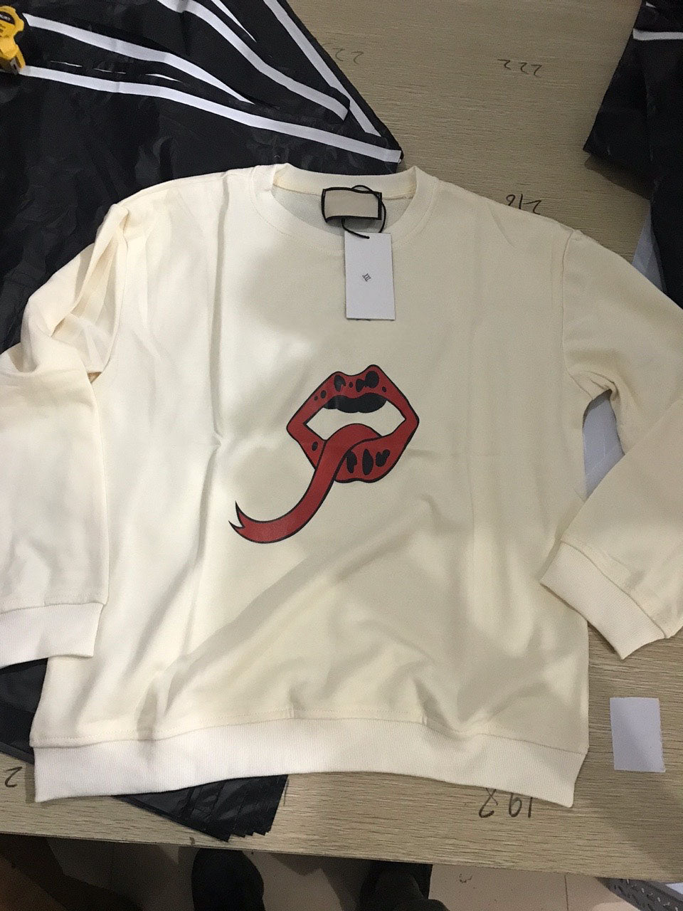 20s Wholesale Men Sweatershirt Fashion Solid Color Pullover Hoodie Casual Streetwear Sweater Mens Clothes ZWN9761