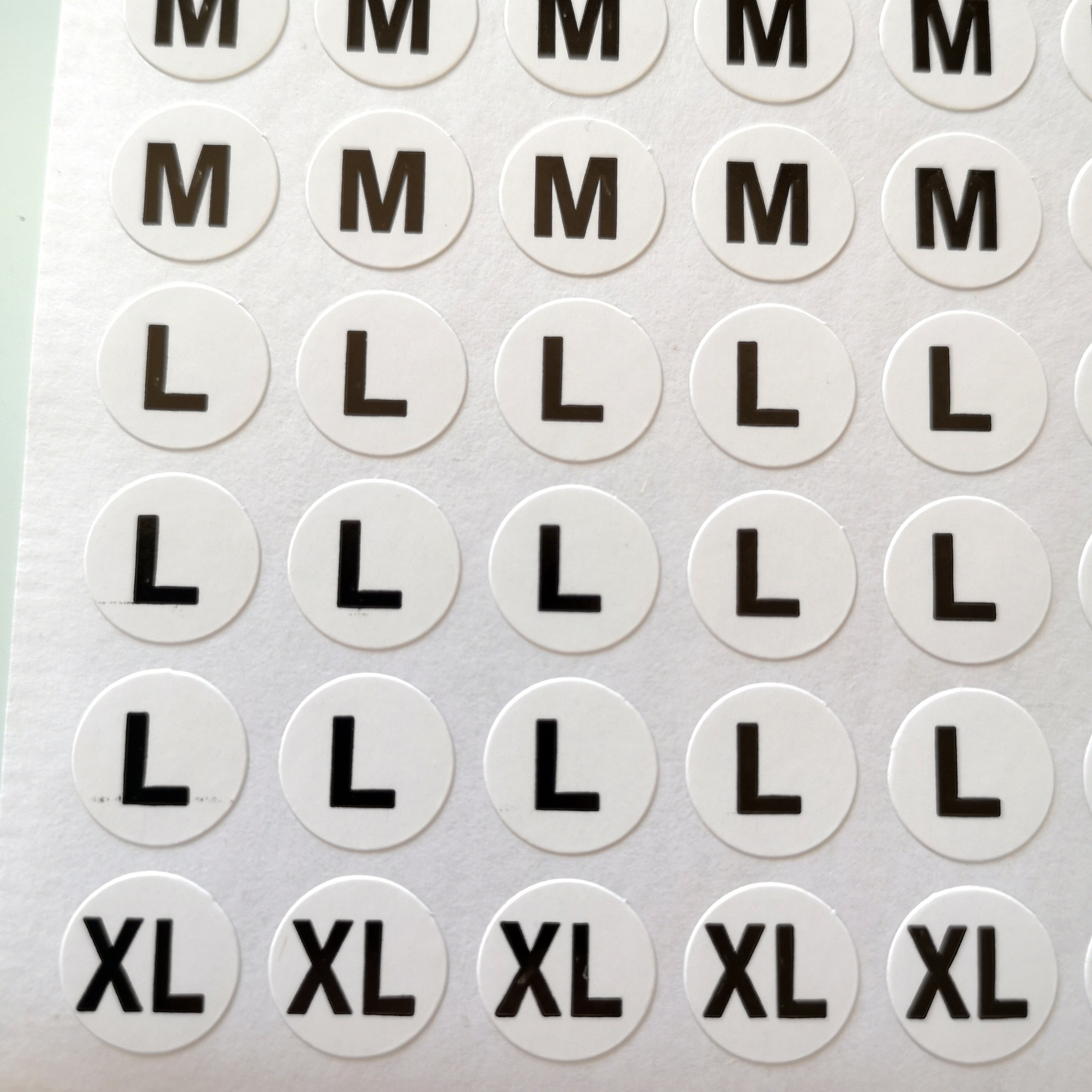 50 sheets-lot Diameter 10mm S M L XL Size Sticker for Garment, Self-adhesive paper,Item No. GU04