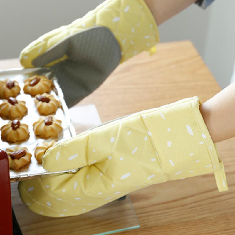 Oven Mitts 1 Pair Kitchen Microwave Glove Household Non-slip Cotton BBQ Baking Gloves Heat Resistant Potholders