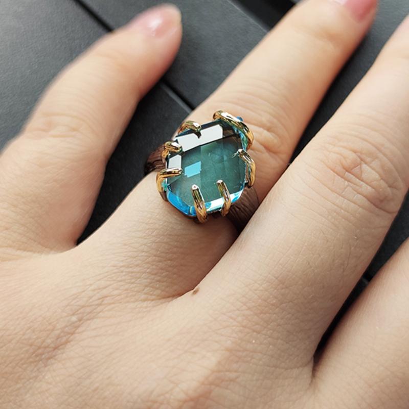 Cluster Rings SkyBlue Rectangle Crystal Zirconia Ring Black-Gold 2 Tone Jewellery Brass Metal Luxury Large Stone Jewelry For Women