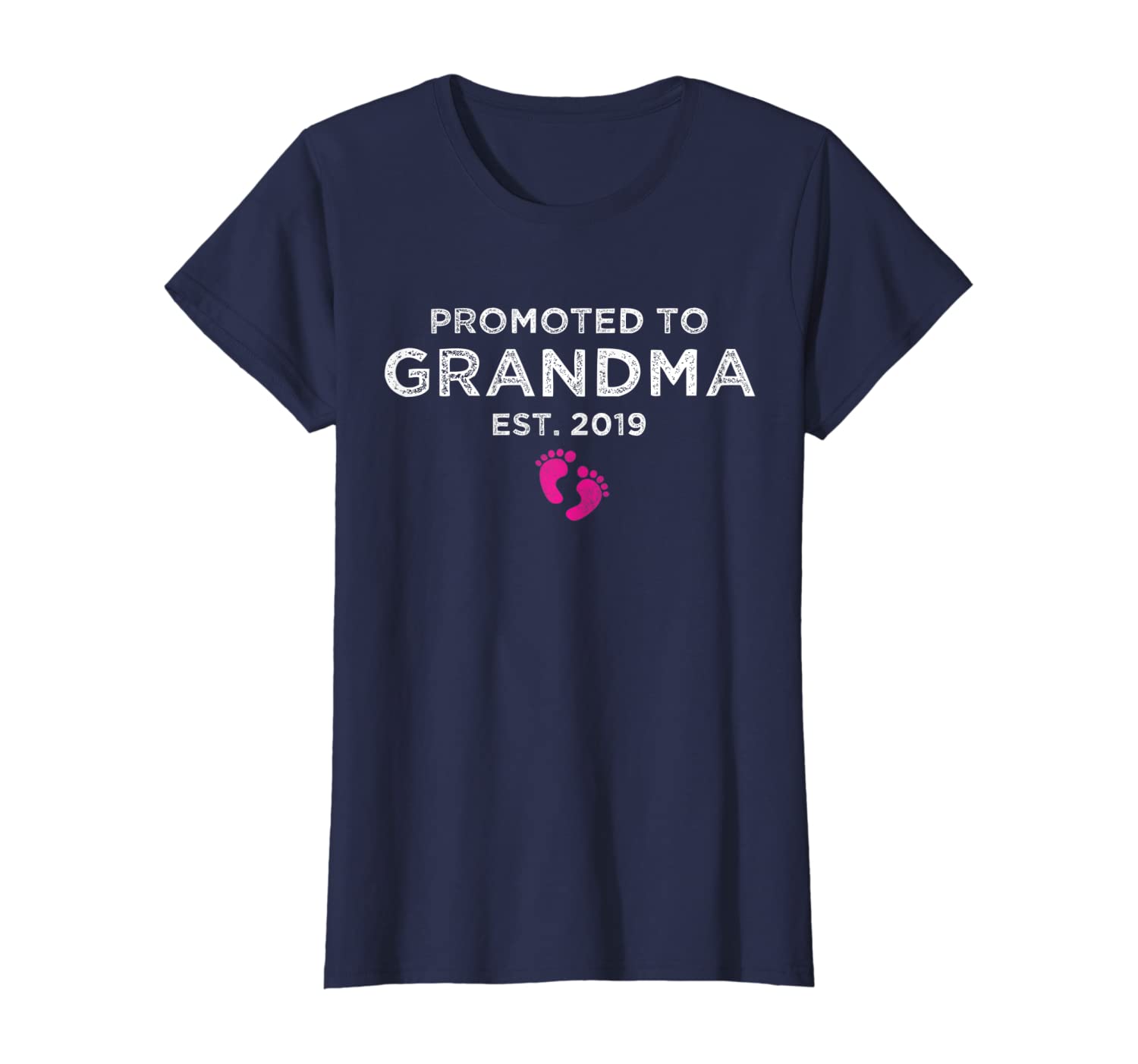 Womens Promoted to Grandma 2019 distressed T-shirt gift for Women