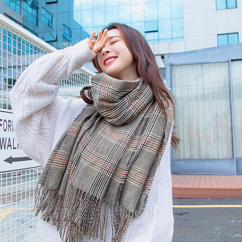 Scarves Korean 2022 Girl Autumn And Winter Fashion Warmth Imitation Cashmere Plaid Scarf Women Mid Length Fringed Shawl Wholesale