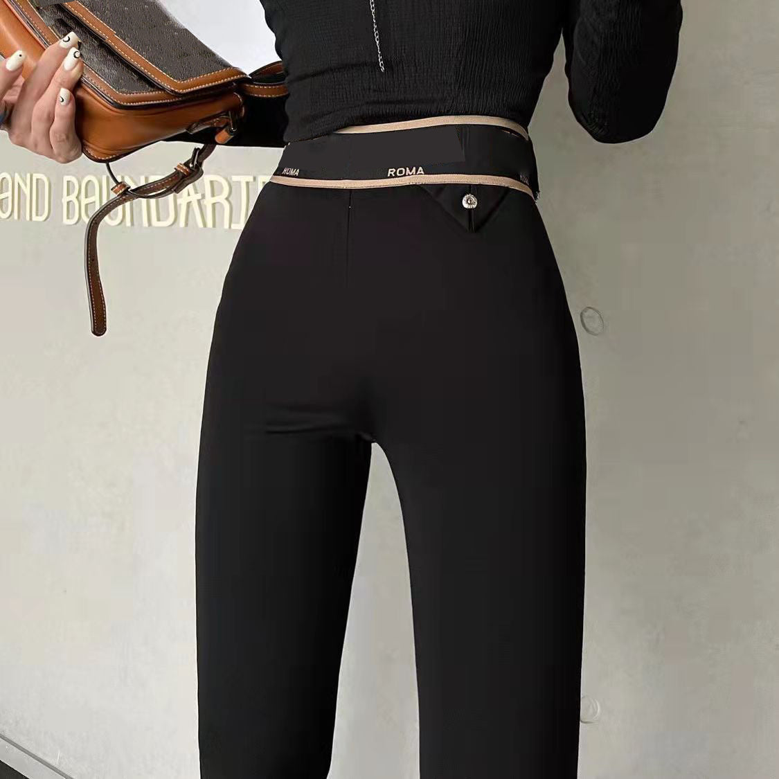 Women Pants Capris Leggings Sport Letters Bottoms For Lady Slim Full Length Track Pant Budge Back Pocket Fit Spring Autumn Fashion Trouse Size S-L
