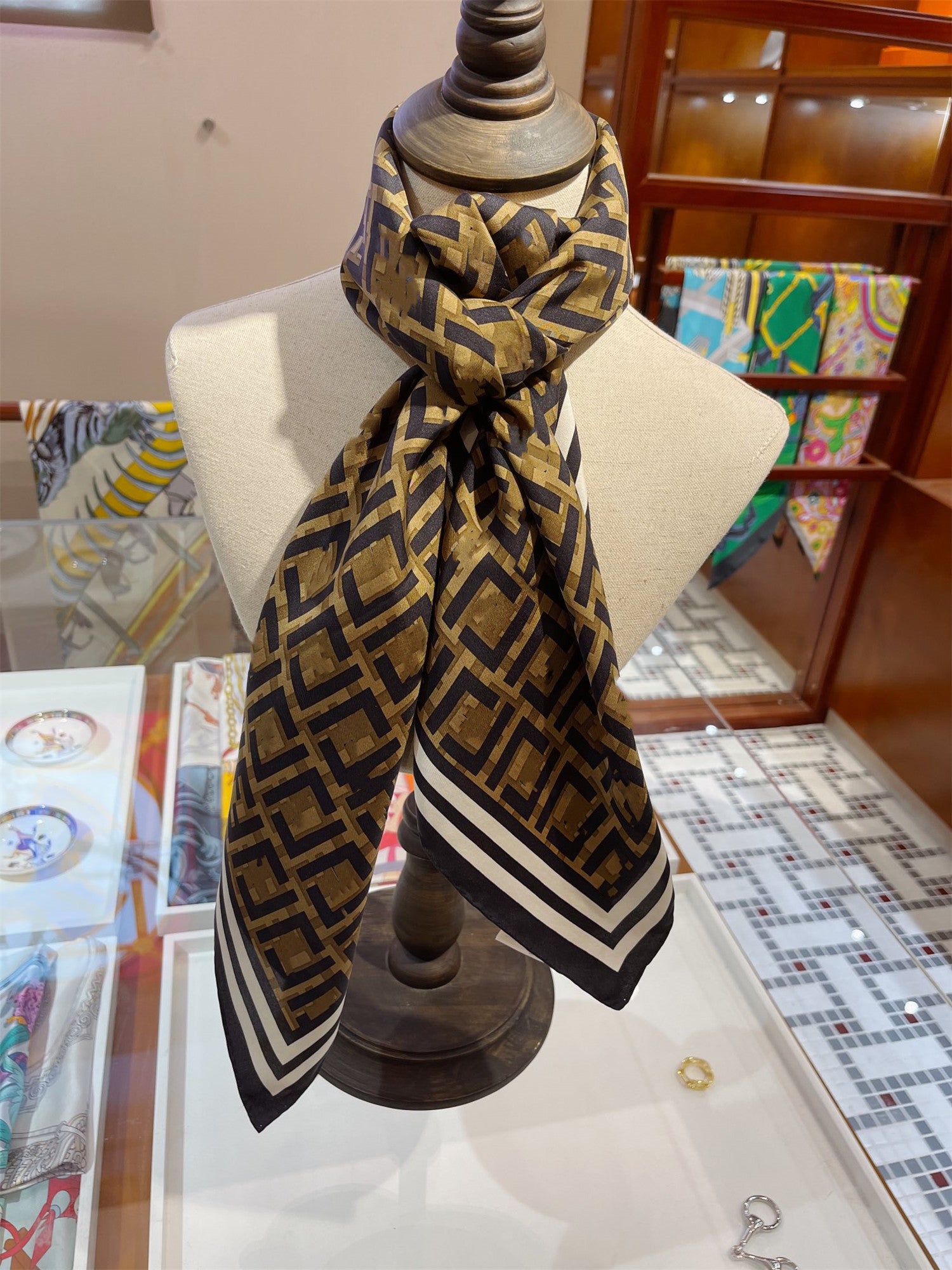 New Arrival Designe Women Scarves Luxury Silk Scarf Letters Print Silken Shawl Fashion Accessorries