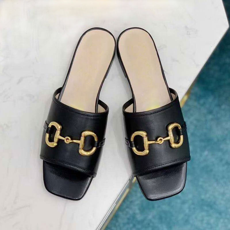 Designer beautiful fashionable summer sandals casual and comfortable women&#039;s shoes leather office large flat bottomed square head soft sole ope