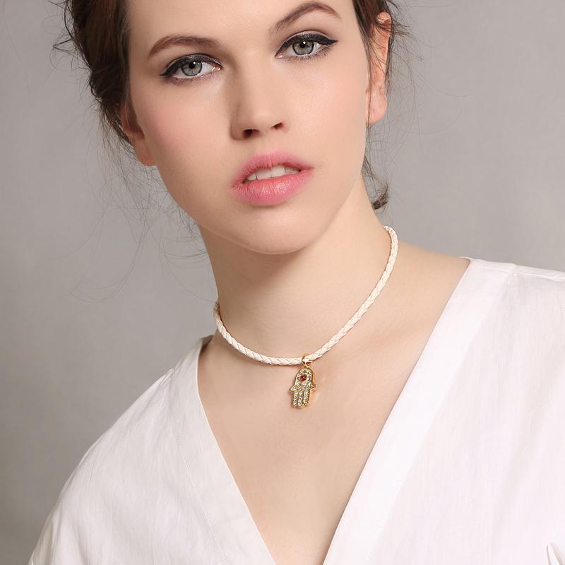 Pendant Necklaces Fashion 2021 Simple Design Short Black-White Choker Necklace Imitation Leather Office Career For Women Jewelry