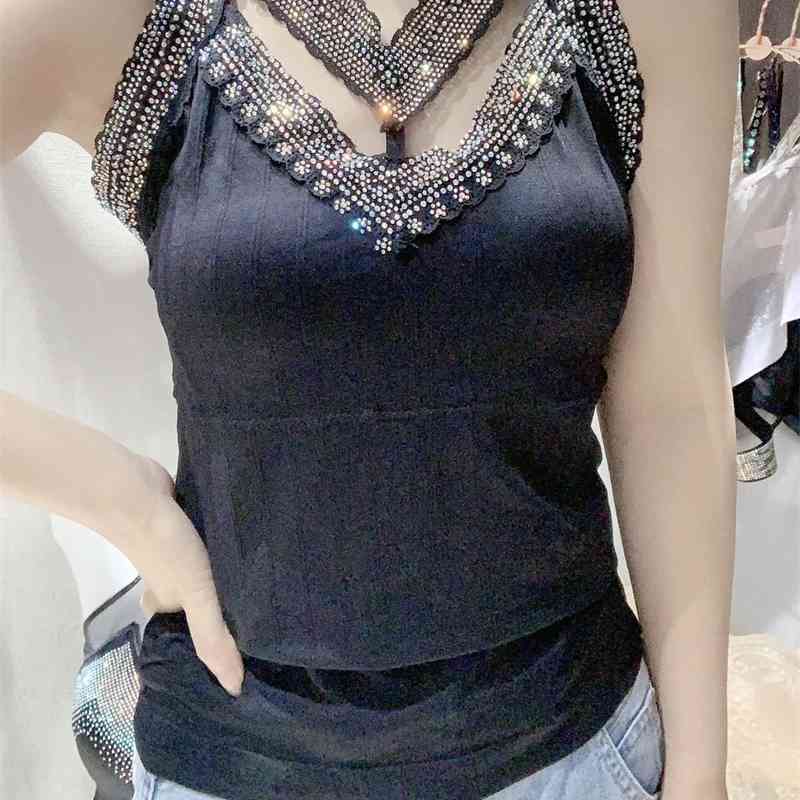 New padded brassiere with elastic base and bright diamond lingerie