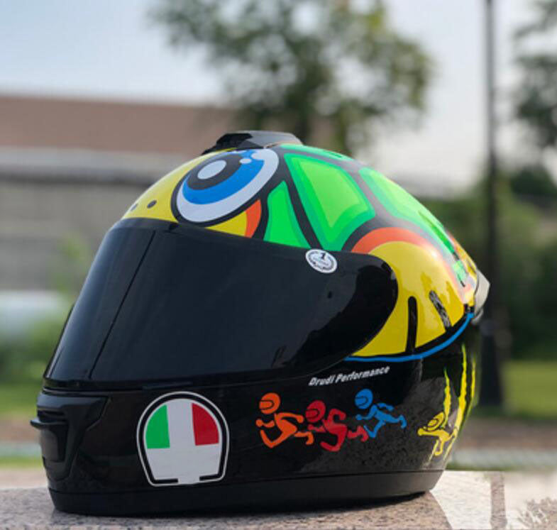 Motorcycle full helmets, fashionable men&#039;s and women&#039;s outdoor riding helmet