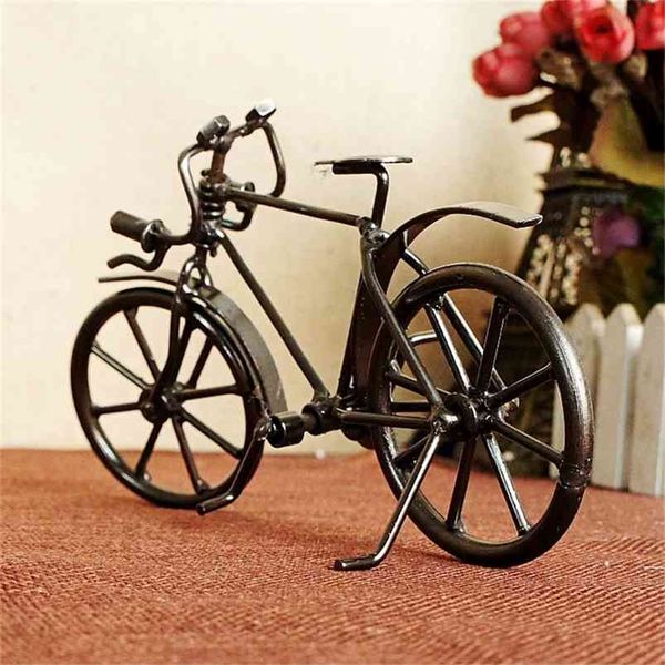 Nostalgic Antique Bike Figurine Metal Craft Home Decoration Accessories Bicycle Ornament Miniature Model Children Birthday Gifts 210811