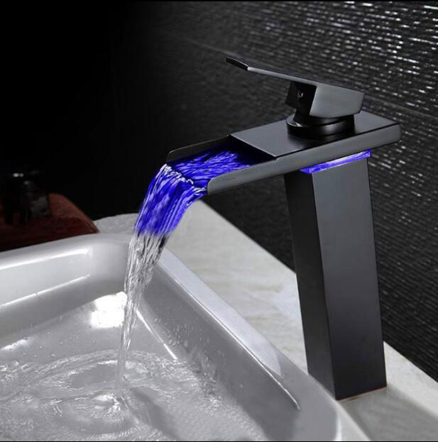 2021 New High Quality Antique Oil Rubbed Led Waterfall Bathroom Basin Faucet Sink Mixer with Two Pcs Plumbing Hoses Water Tap Ifm4