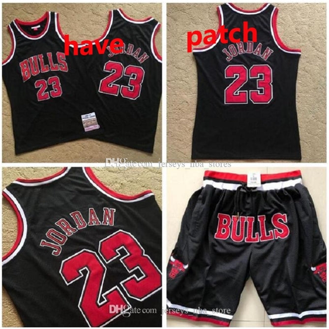 Men&#039;s Basketball Chicago\rBulls\r23 Michael\rJD Mitchell & Ness Black 1997-98 Swingman Jersey 02 01