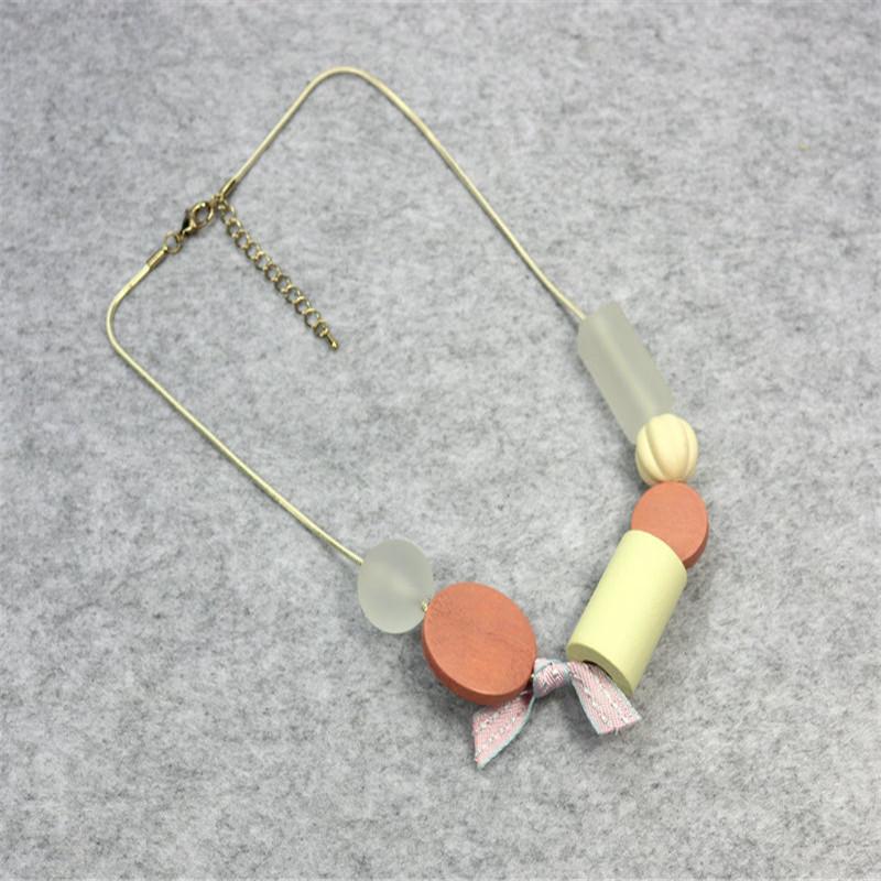 Pendant Necklaces Summer Sweet Candy Color Women Choker Necklace & Pendants Natural Wood Geometric Beads Fashion Jewelry