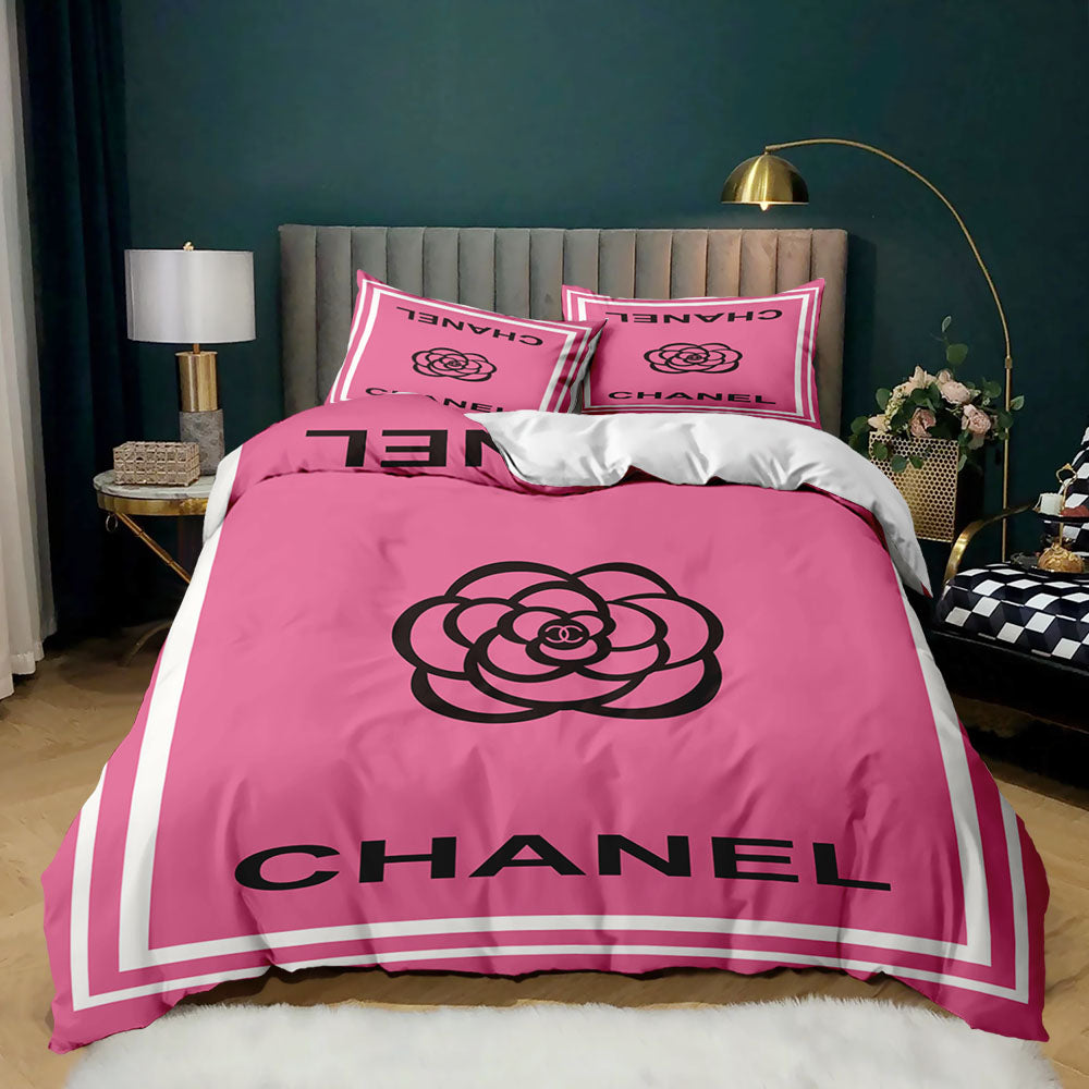 Luxury design letter printed textile bedding set of 3 pieces king size, hypoallergenic modern style, holiday gifts-hotel-household items, 1 quilt co