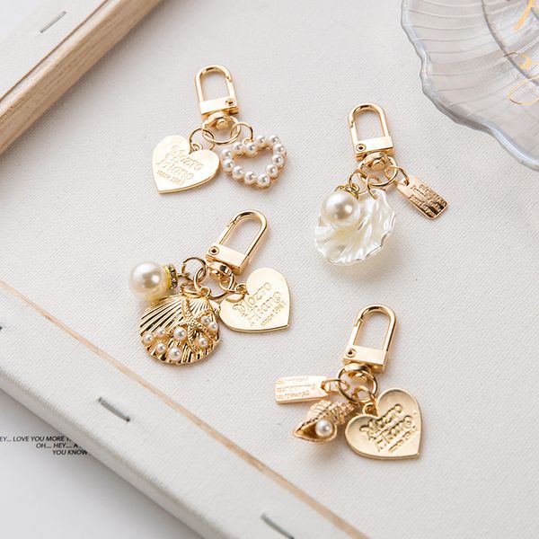 Keychain Cute Pearl Shell Party Favor Pendant Metal Jewelry Creative Small Gift Pendants Individual Packaging