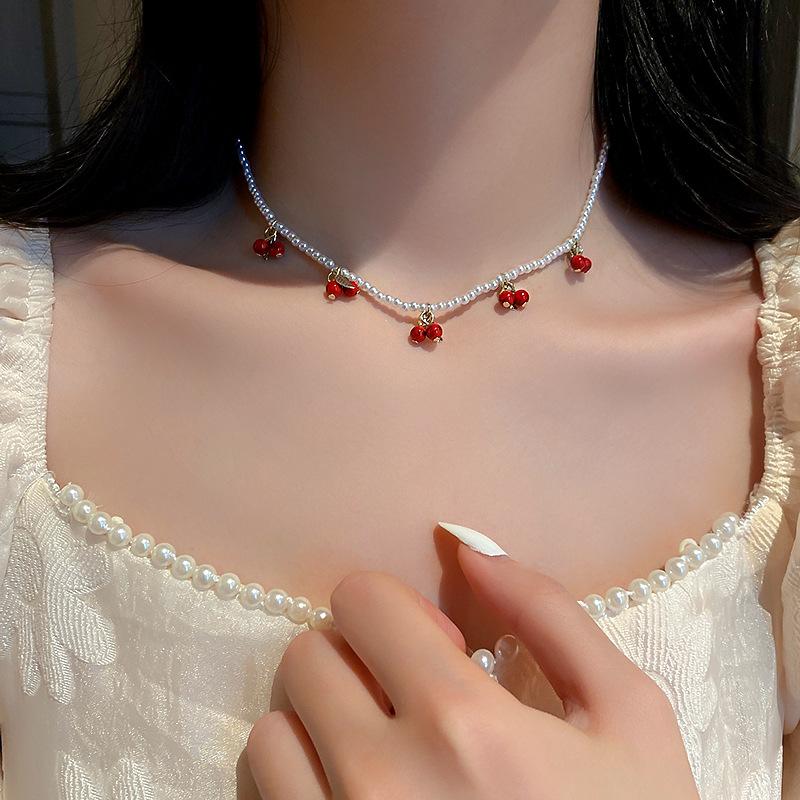 Chokers Dainty Bohemian Simulated Pearls Beaded Choker Collars Necklaces Red Cherry Fruit Pendant Necklace Women&#039;s Jewelry