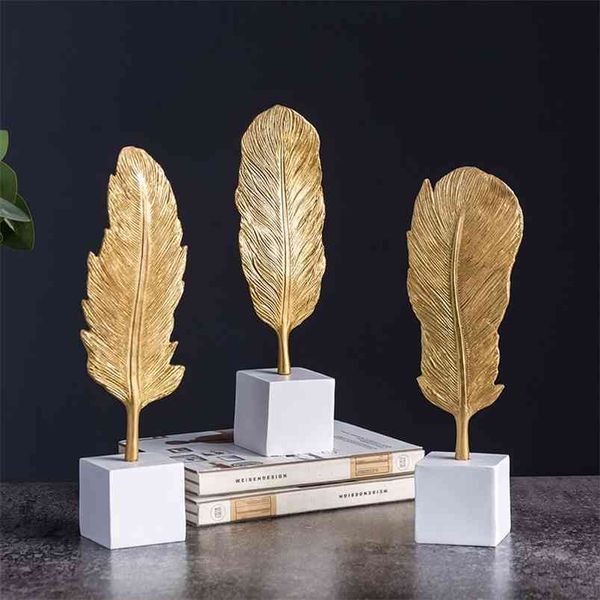 Golden Feather Miniature Figurines Home Decor Living Room Office Desk Decoration Home Decoration Accessories Modern Fairy Garden 210811